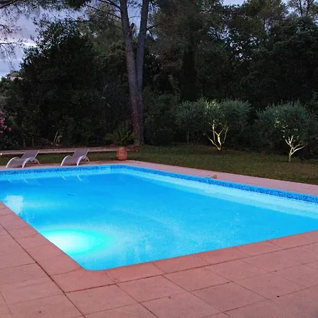 Lodge La Carmagnole *